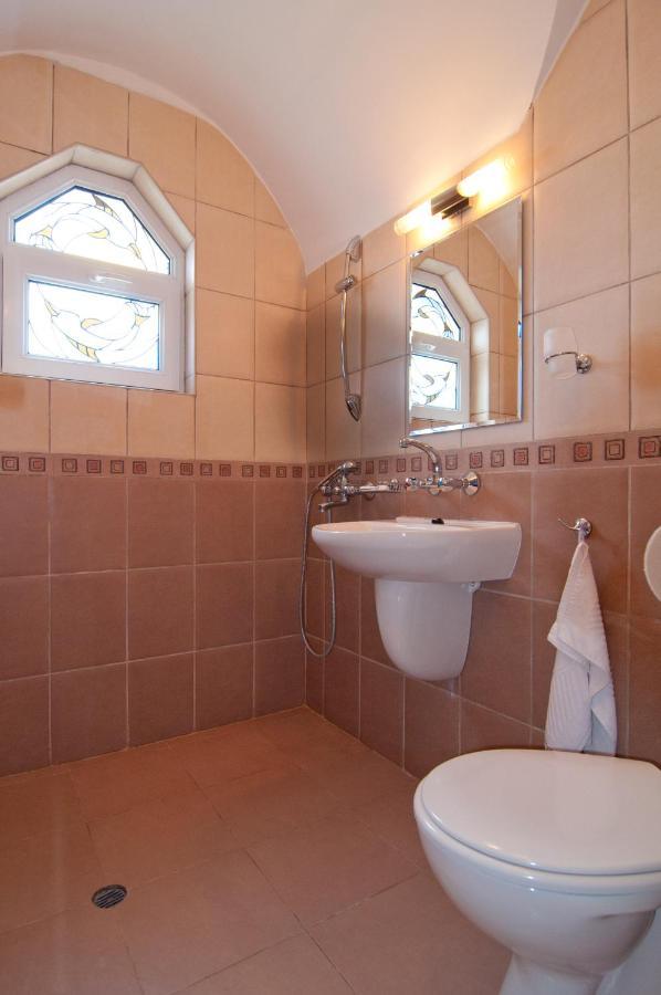 Guest House Hiora Ahtopol Ngoại thất bức ảnh