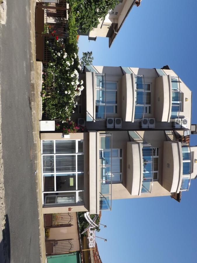 Guest House Hiora Ahtopol Ngoại thất bức ảnh
