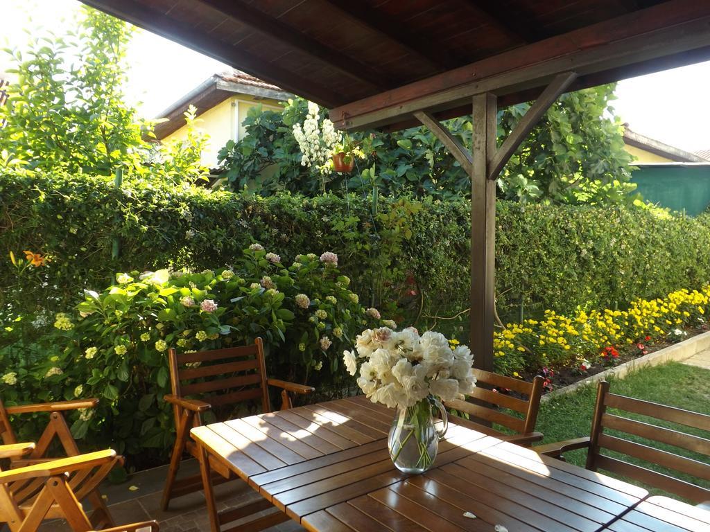 Guest House Hiora Ahtopol Ngoại thất bức ảnh