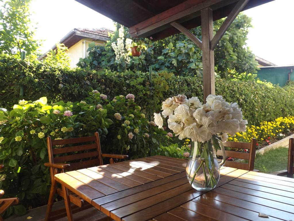 Guest House Hiora Ahtopol Ngoại thất bức ảnh