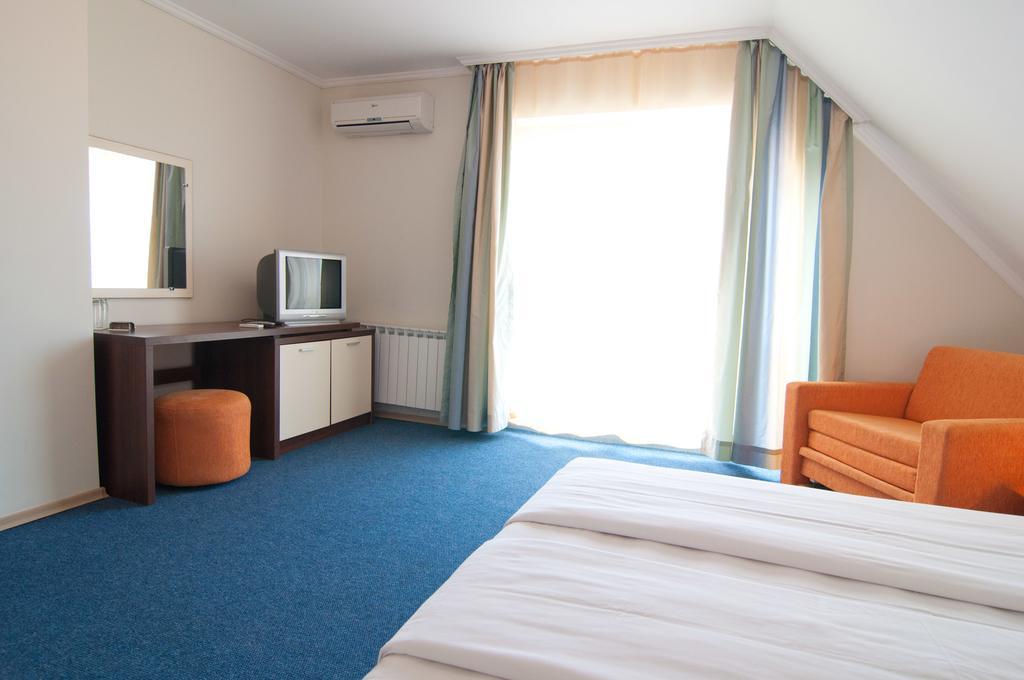 Guest House Hiora Ahtopol Ngoại thất bức ảnh