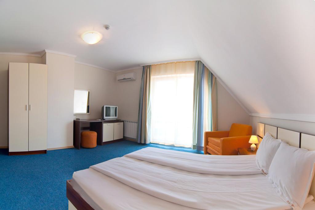 Guest House Hiora Ahtopol Ngoại thất bức ảnh