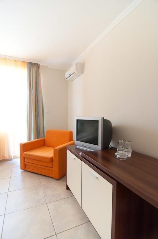 Guest House Hiora Ahtopol Ngoại thất bức ảnh