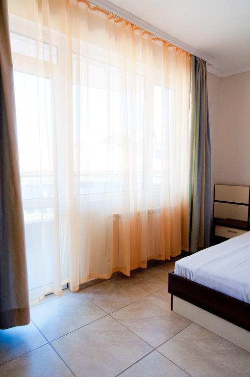 Guest House Hiora Ahtopol Ngoại thất bức ảnh