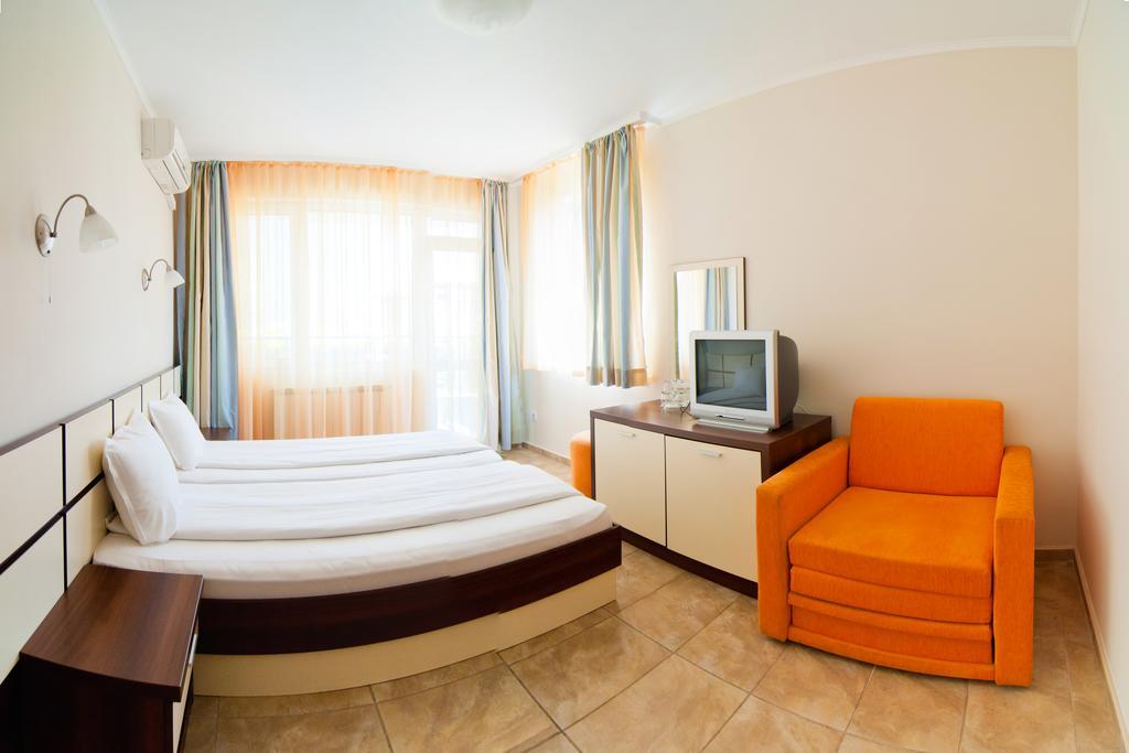 Guest House Hiora Ahtopol Ngoại thất bức ảnh