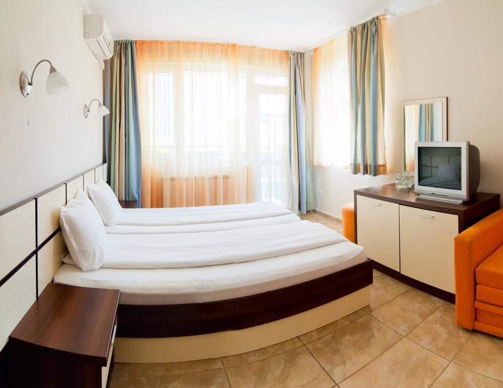 Guest House Hiora Ahtopol Ngoại thất bức ảnh