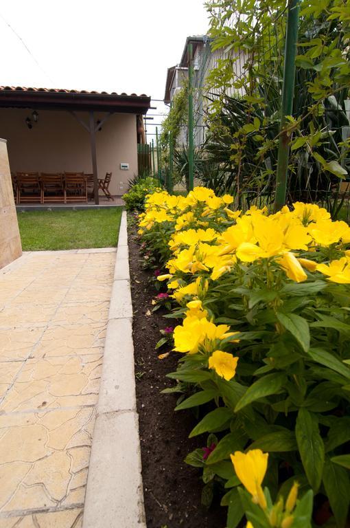 Guest House Hiora Ahtopol Ngoại thất bức ảnh